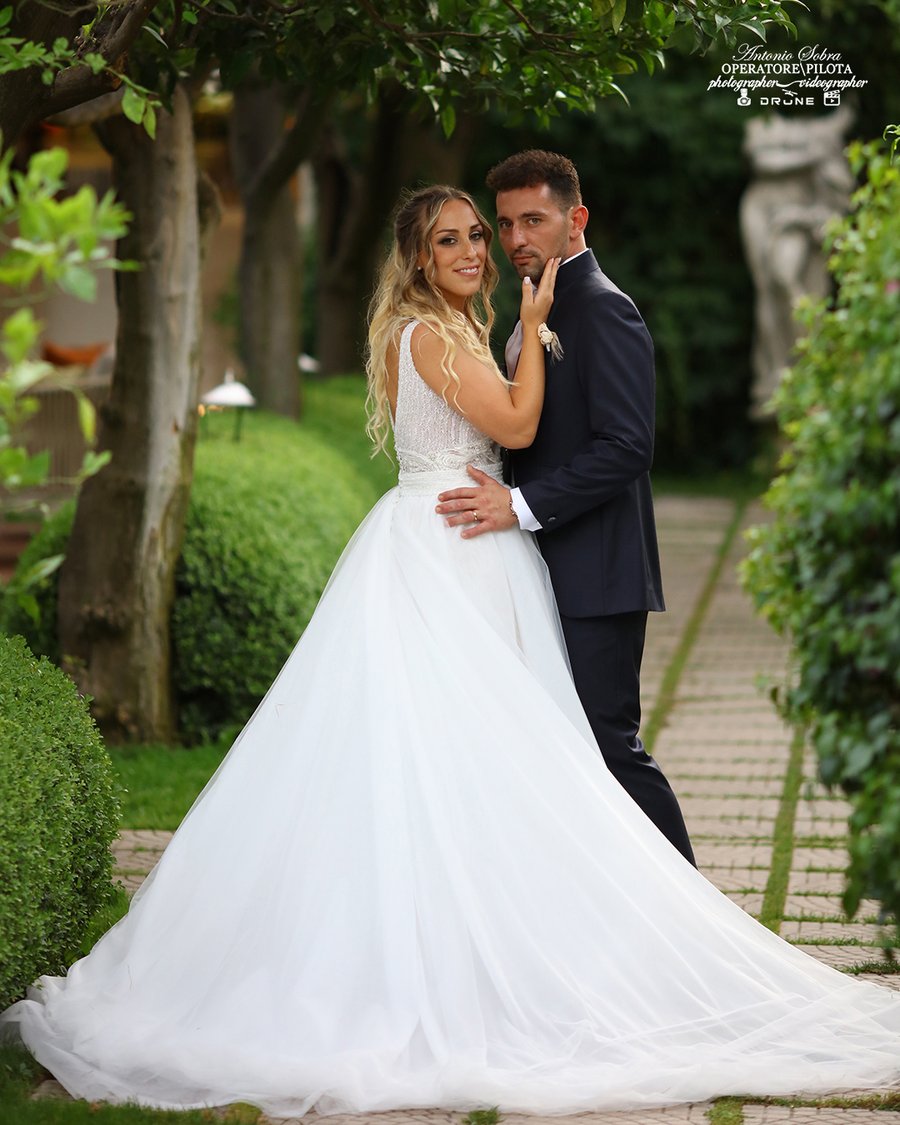 Abbraccio nel Giardino